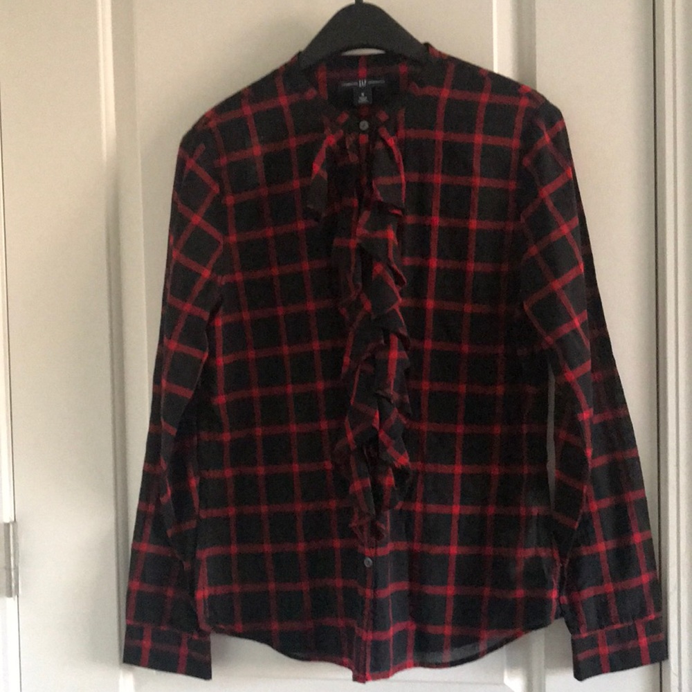Gap Black and Red Long Plaid Button Down Shirt